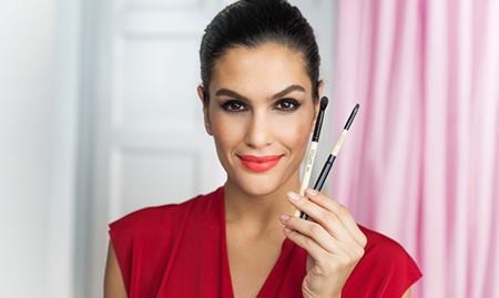 Video Tutorial: 2 Formas de Usar el Crayón para Labios | Oriflame Cosmetics